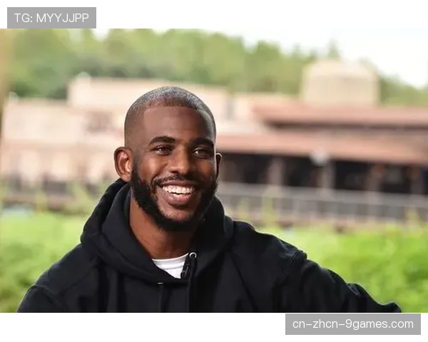 聚焦:老将克里斯·保罗如何通过指挥与精准横传,持续盘活球队进攻 聚焦:老将克里斯·保罗如何通过指挥与精准横传,持续盘活球队进攻